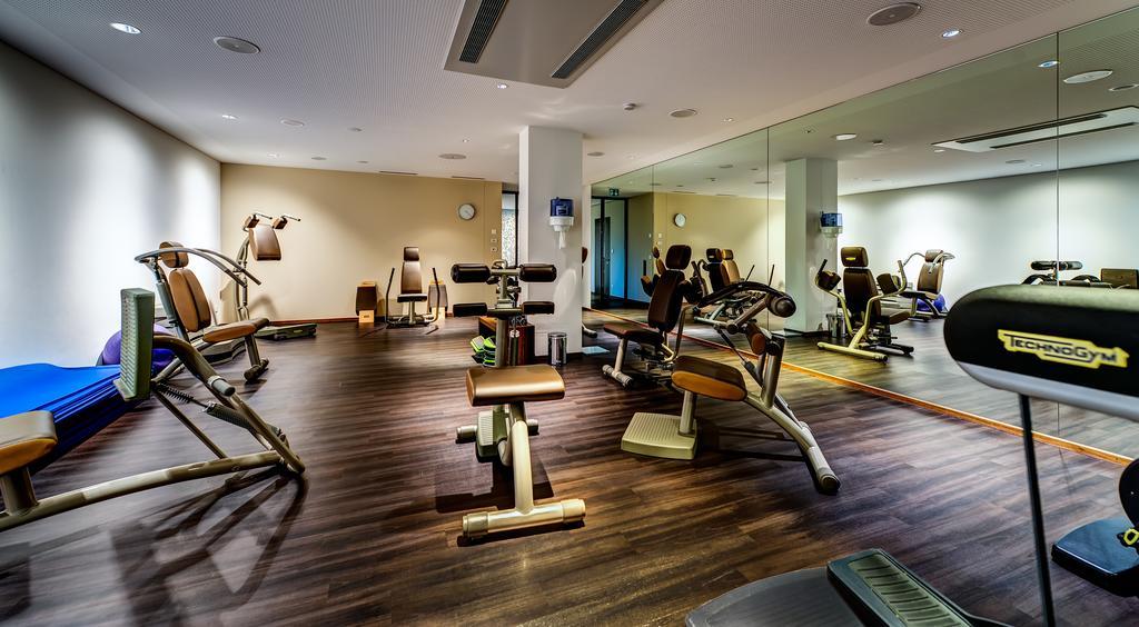 Small Luxury Hotel Wellnesshotel Golfpanorama ลิปเปอร์สวิล ภายนอก รูปภาพ