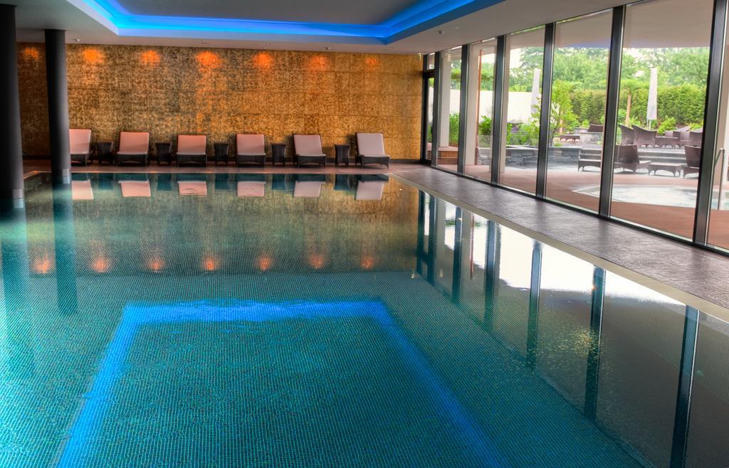 Small Luxury Hotel Wellnesshotel Golfpanorama ลิปเปอร์สวิล ภายนอก รูปภาพ