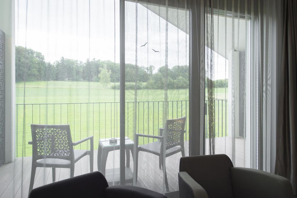 Small Luxury Hotel Wellnesshotel Golfpanorama ลิปเปอร์สวิล ภายนอก รูปภาพ