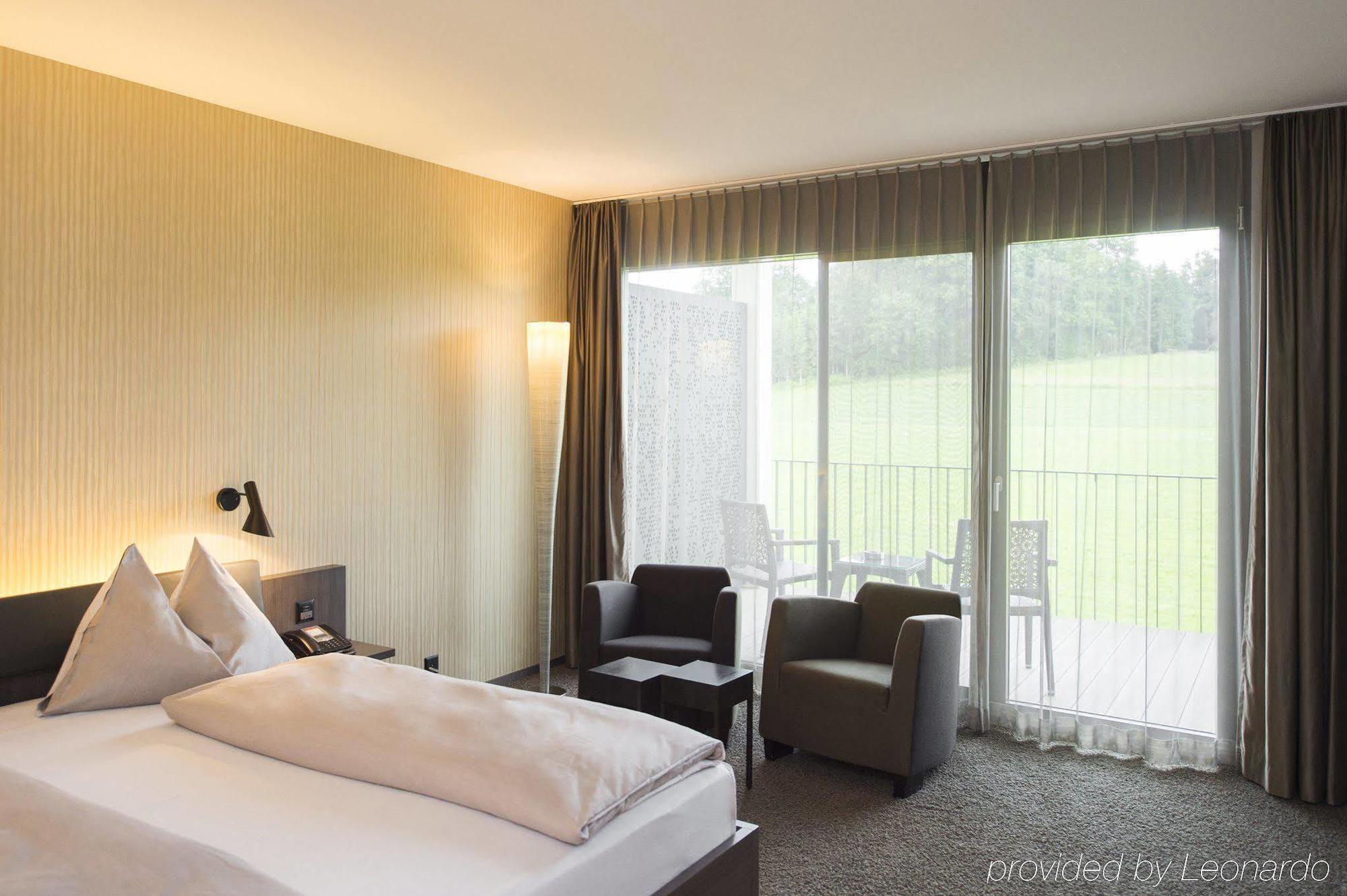 Small Luxury Hotel Wellnesshotel Golfpanorama ลิปเปอร์สวิล ภายนอก รูปภาพ