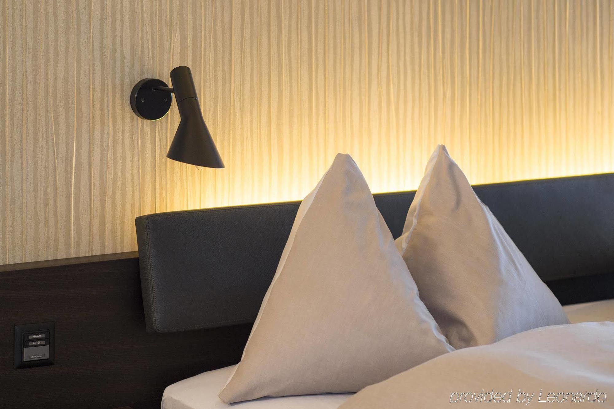 Small Luxury Hotel Wellnesshotel Golfpanorama ลิปเปอร์สวิล ภายนอก รูปภาพ